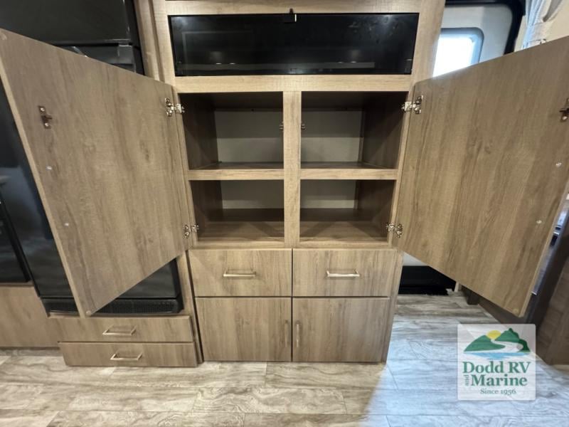 Pre-Owned 2023 Grand Design 2800BH - photo - 15