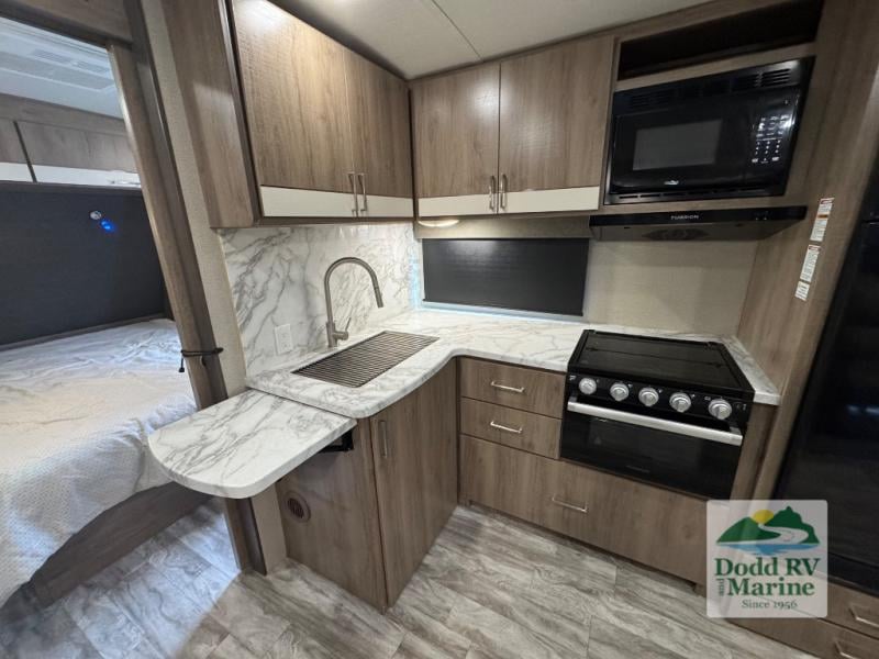 Pre-Owned 2023 Grand Design 2800BH - photo - 14