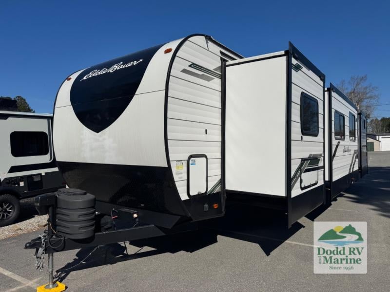 Pre-Owned 2024 Heartland 34BSBH - photo - 2