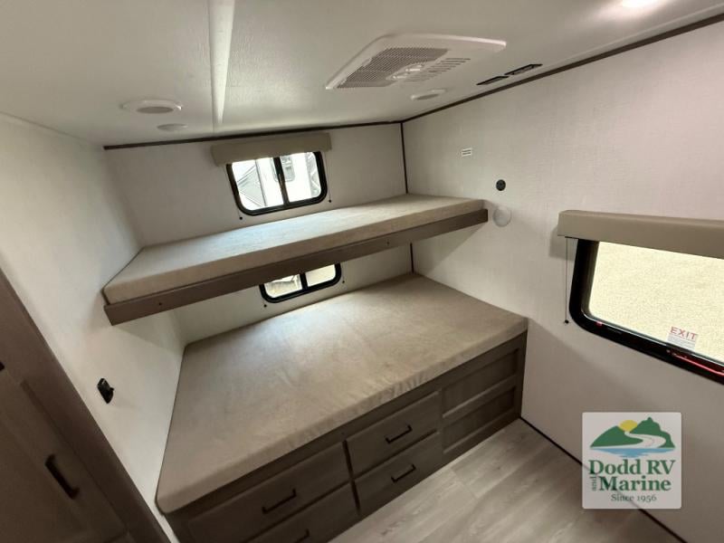 New 2026 Grand Design 335BHT - photo - 12