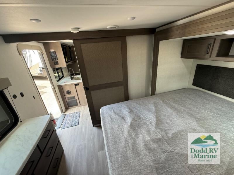 New 2026 Grand Design 335BHT - photo - 18