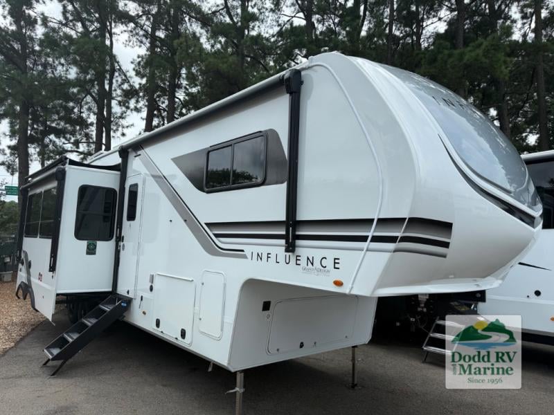 New 2026 Grand Design 3704BH - photo - 0