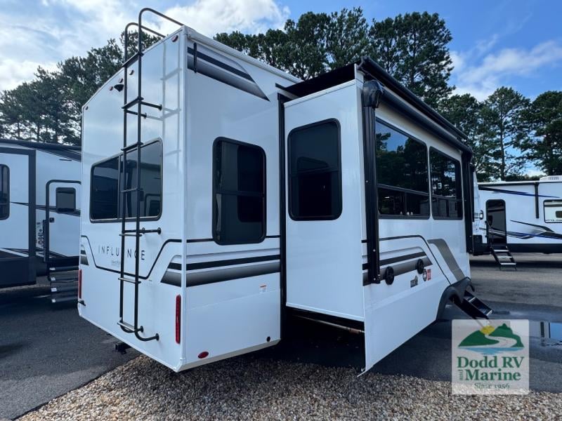 New 2026 Grand Design 3003RL - photo - 3