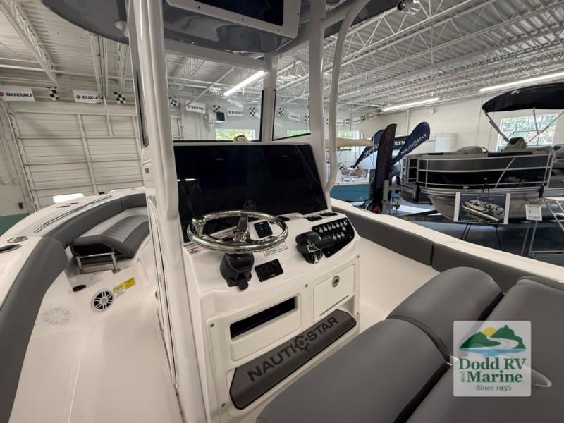 New 2025 Nautic Star 242OS - photo - 7