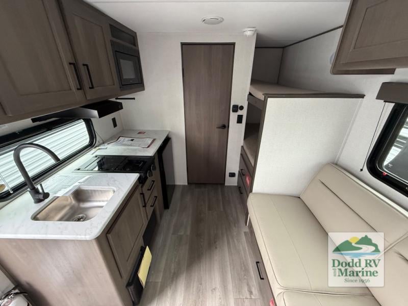 New 2026 Grand Design 151BH - photo - 4