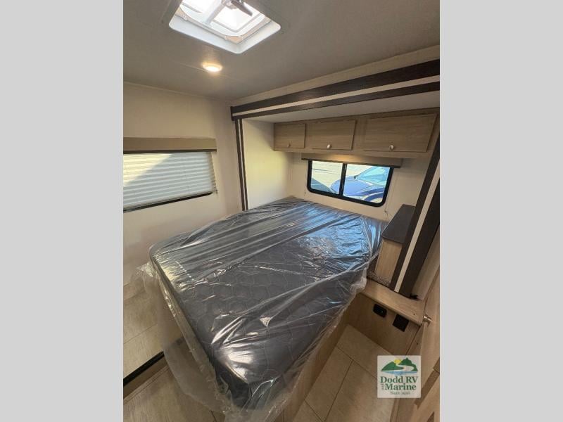 New 2026 Coachmen RV 210RSS Chevy 3500 - photo - 24