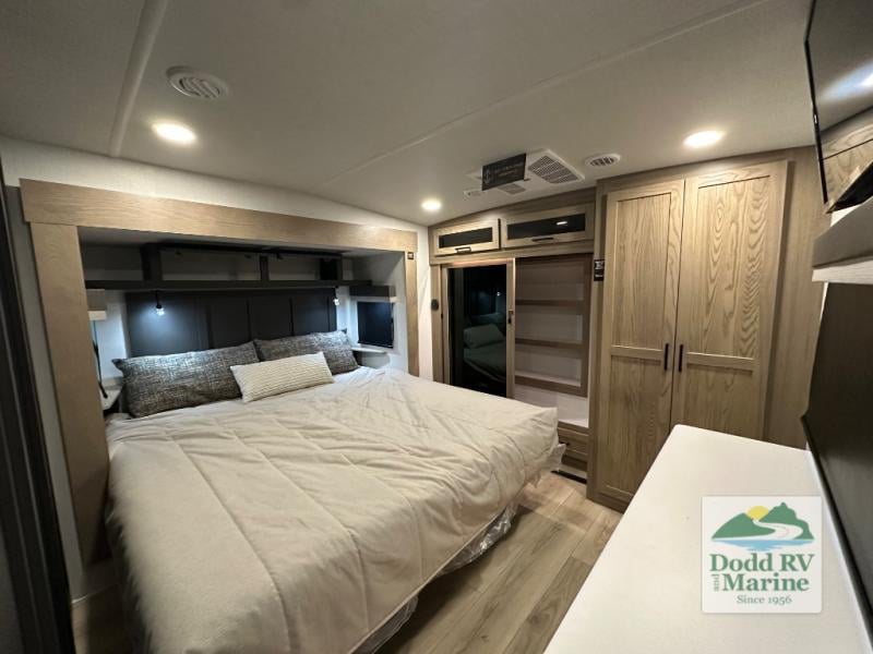 New 2026 Forest River RV R371RK - photo - 32