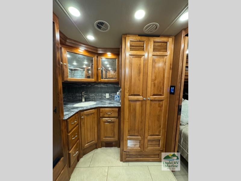 Pre-Owned 2016 Tiffin Motorhomes 40 QBH - photo - 30